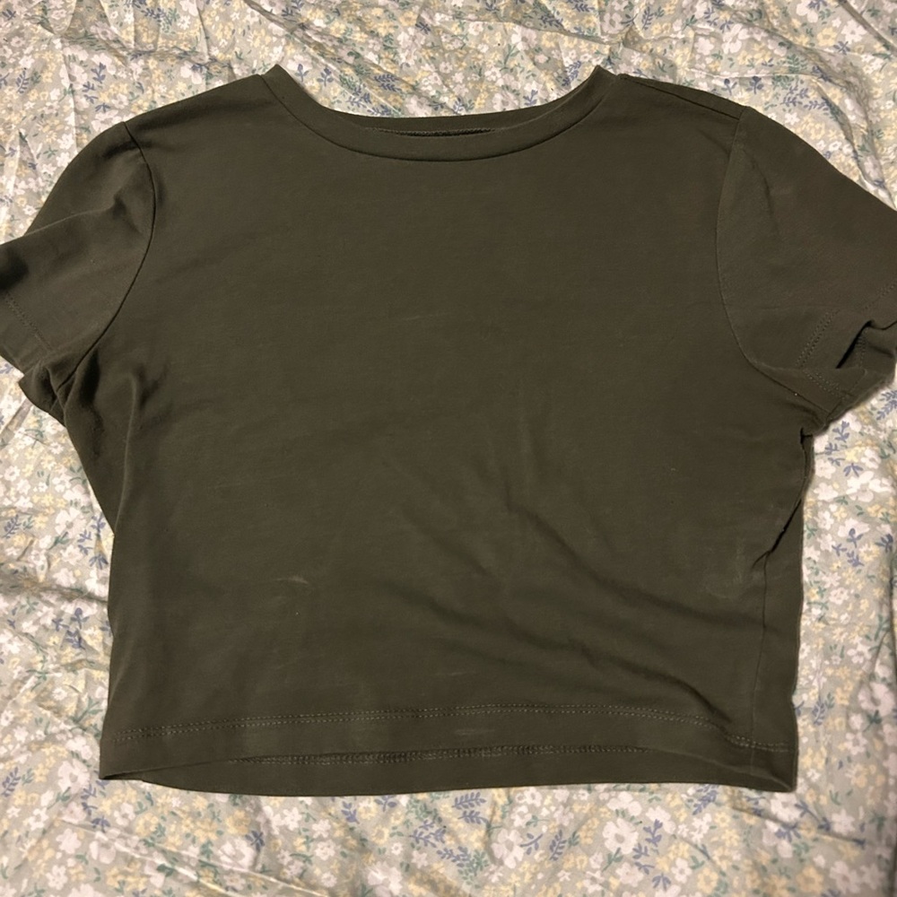 crop tee